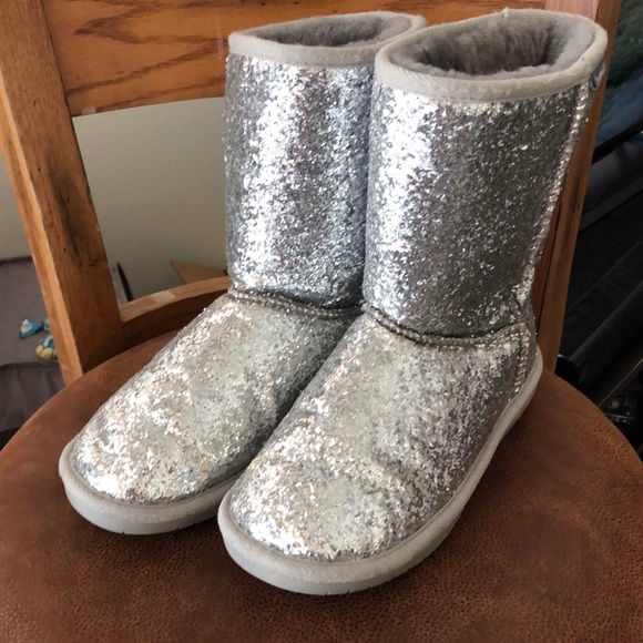 bearpaw sequin boots